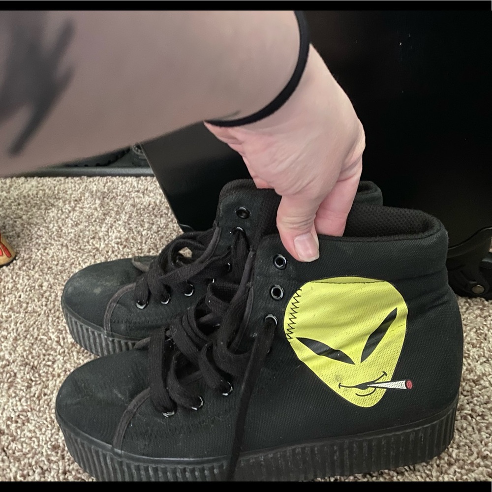 JC Play Alien platform high tops